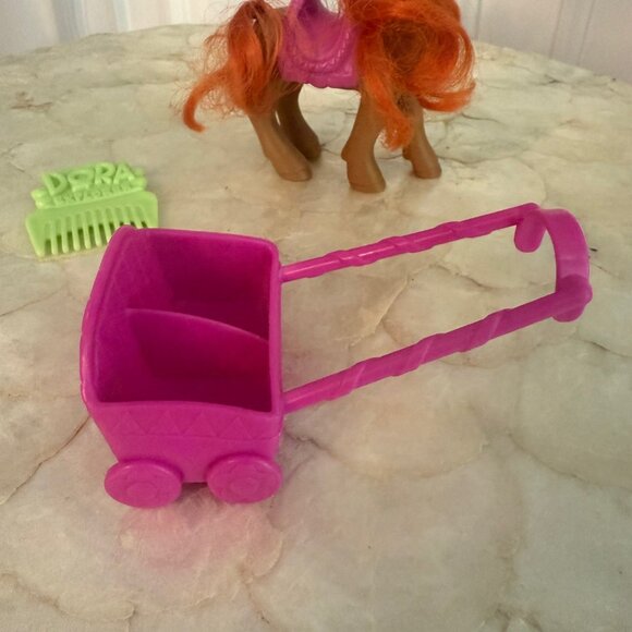 Dora’s pony, pull cart, comb - Picture 2 of 6